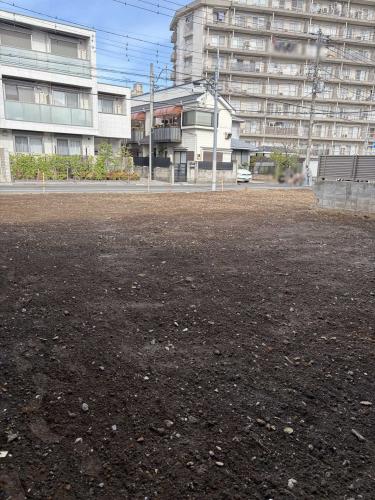 現地:全2区画(手前側) 現地:全2区画(手前側)