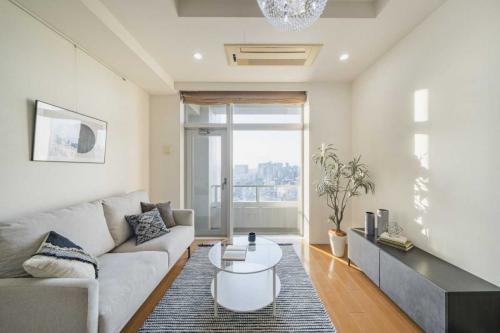 リビング・ダイニング：・家具・調度品は販売価格に含まれておりません