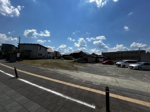 前面道路含む現地写真 前面道路含む現地写真