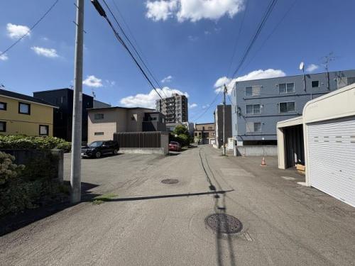 前面道路含む現地写真 前面道路含む現地写真