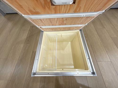 収納＿キッチン床下