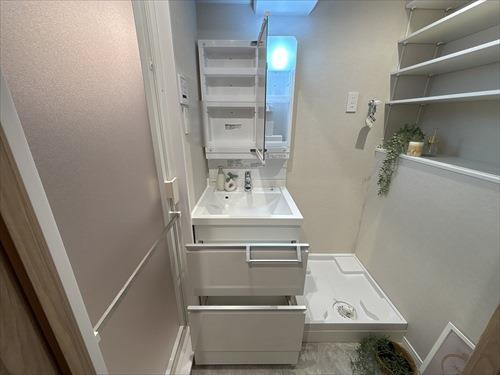 洗面化粧台（収納）