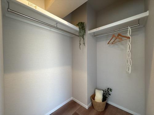 洋室約5.6帖（WIC）