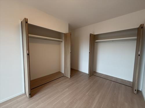 収納_洋室約7.6帖