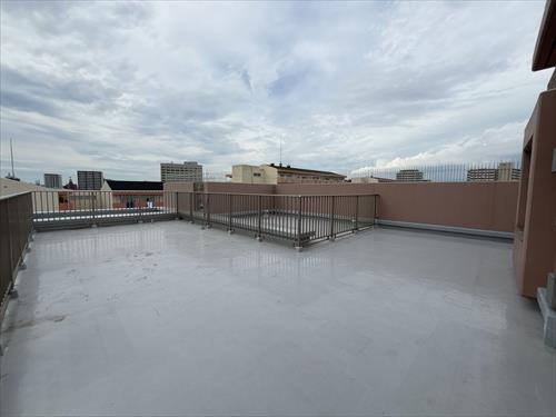 ルーフバルコニー