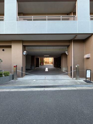 駐車場入り口