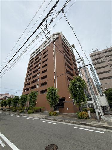 建物外観（西）