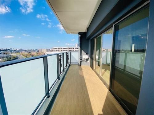 西側バルコニー