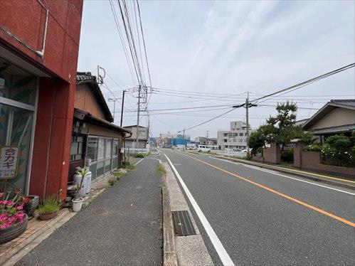 前面道路（2025年6月撮影）