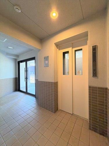 エントランスホール・共用エレベーター