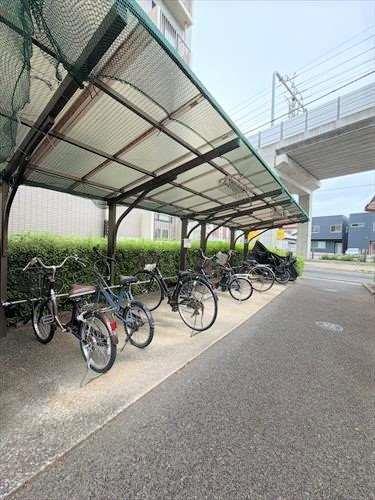 自転車・バイク置き場