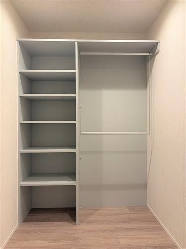 物入（玄関横）