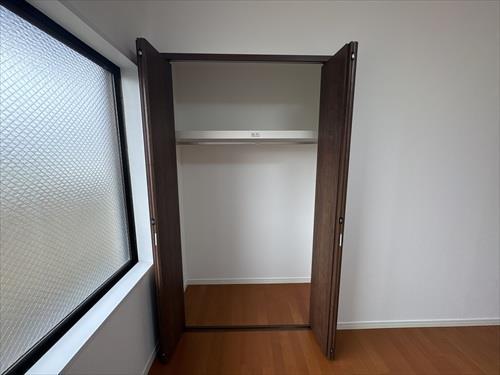 洋室　約６．３帖　クローゼット