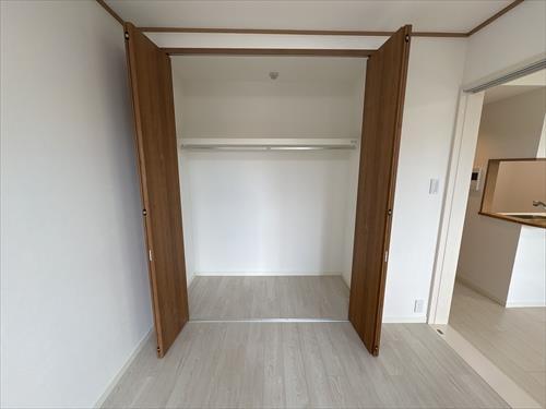 洋室６帖　クローゼット