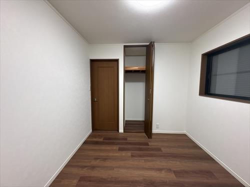 洋室　5.2帖　北東側