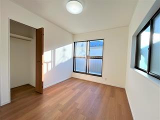 洋室（約6.0帖）南西側