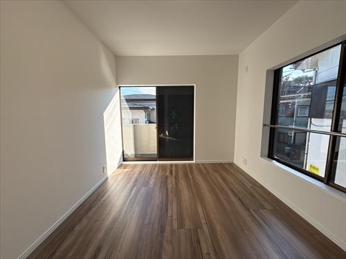 洋室　6.0帖　南西側