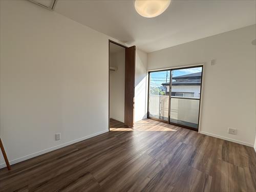 洋室　6.0帖　南側