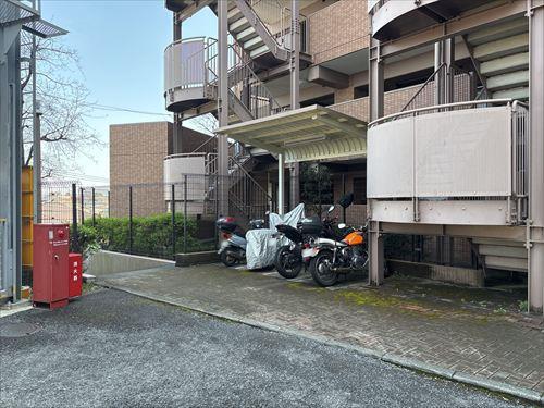 バイク置き場