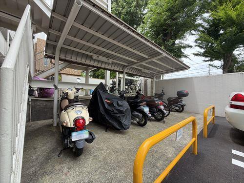 バイク置き場