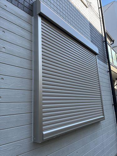 1F防犯シャッター