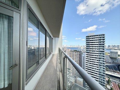 南東側バルコニー