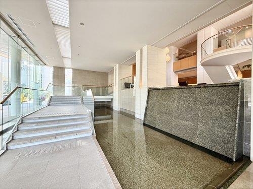 マンションエントランス