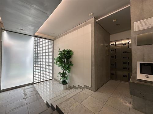 マンションエントランス