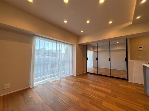 リビングダイニング