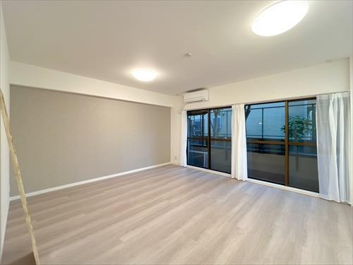 リビングダイニング