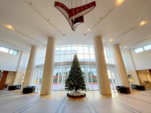 エントランスホールロビー