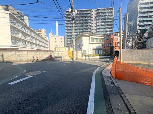 前面道路（2026年1月撮影）