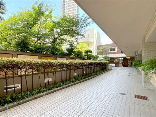 マンション入口