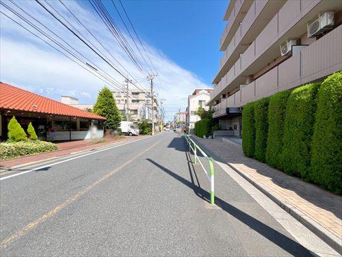 前面道路(2026年8月撮影)
