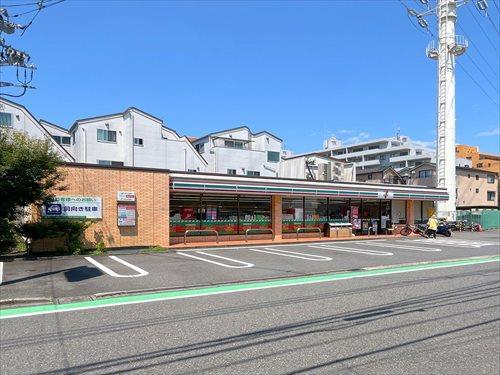 セブンイレブン世田谷成城8丁目店290m