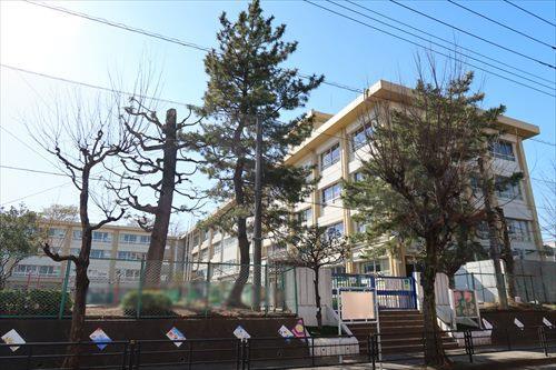 川崎市立鷺沼小学校まで470m