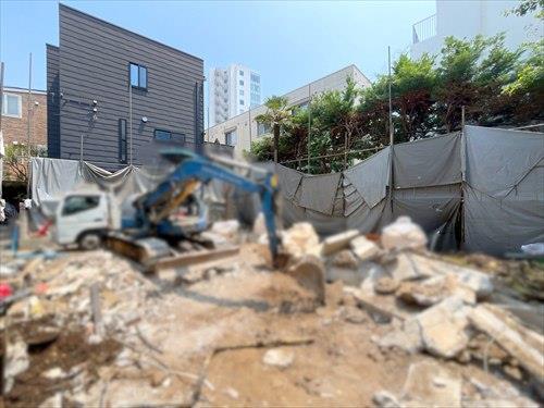 現地(2026年7月撮影対象地中央側)