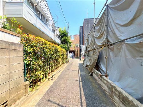 前面道路(2026年7月撮影)