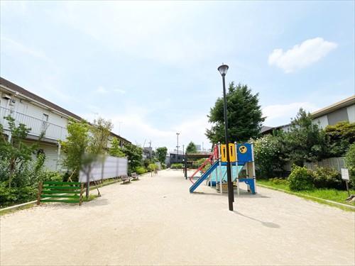 荻窪公園(180m)
