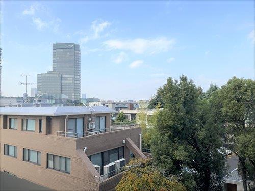 室内からの眺望（約16.5帖洋室窓）