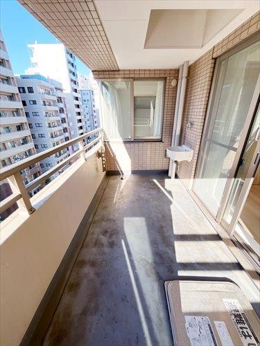 西側バルコニー