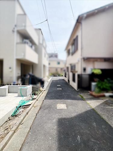 現地前道路