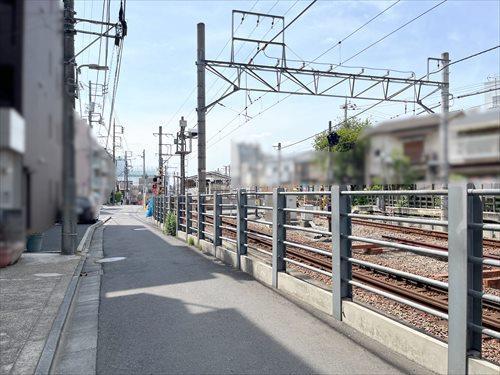 現地前道路