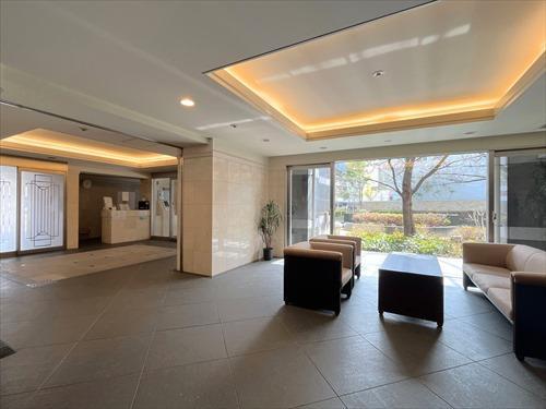 エントランスホール