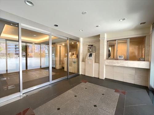 エントランス(風除室)