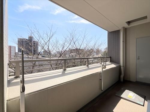 南側バルコニー-2