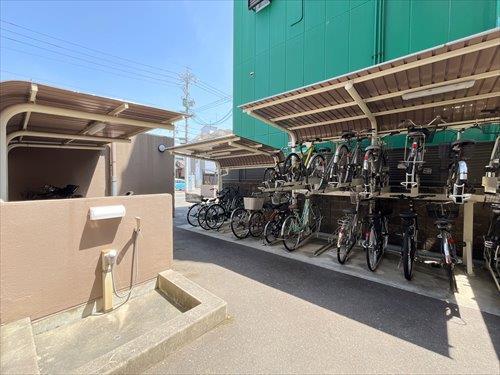 駐輪場・ペット足洗い場