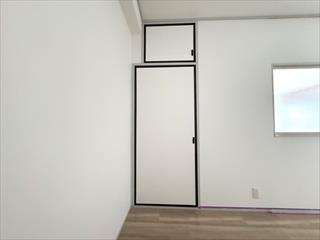 納戸(約6帖)収納