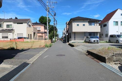 前面道路（南側）