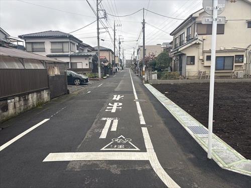 前面道路(南側)